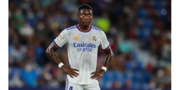 Rozpoczyna się bitwa Realu Madryt i Manchesteru City